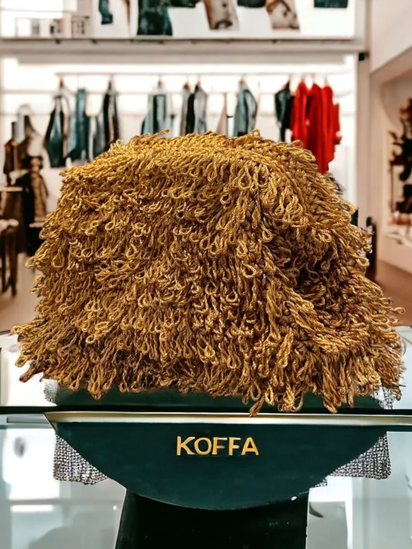 Bottega Sponge Clutch - Image 3