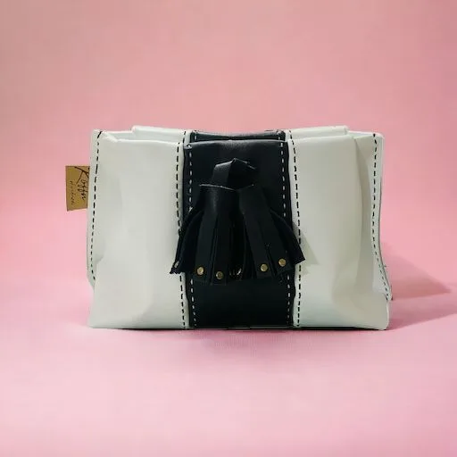 Tuxedo Clutch