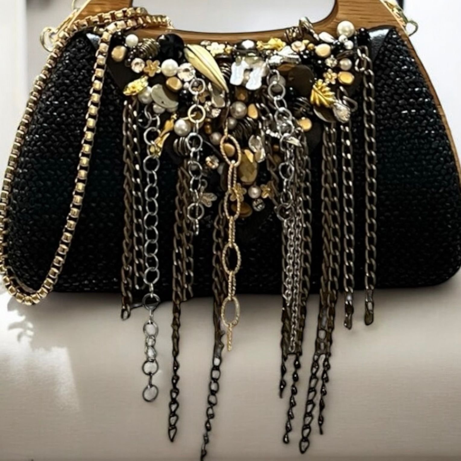 Noir Muse Bag - Image 3